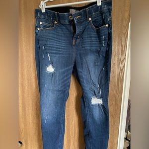 Torrid ripped bombshell skinny jeans